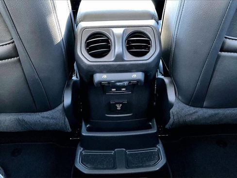 Certified 2021 Jeep Wrangler Unlimited Sahara image 34