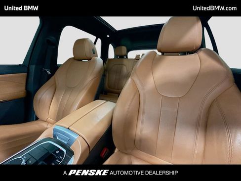 Used 2021 BMW X5 sDrive40i w/ M Sport Package image 5