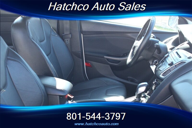Used 2015 Ford Focus SE w/ Equipment Group 201A FWD image 17