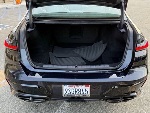 Used 2025 BMW 760i xDrive image 17