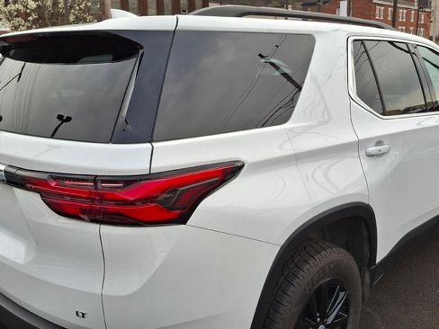 Used 2023 Chevrolet Traverse LT image 6