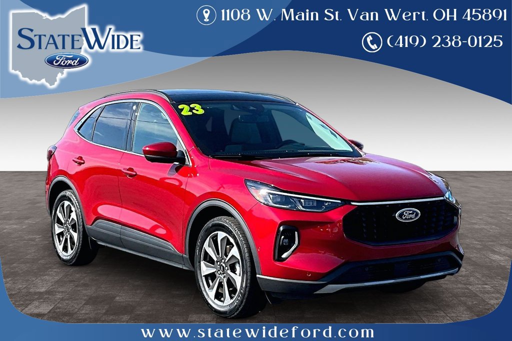 Used 2023 Ford Escape Platinum w/ Premium Technology Package AWD/4WD image 1