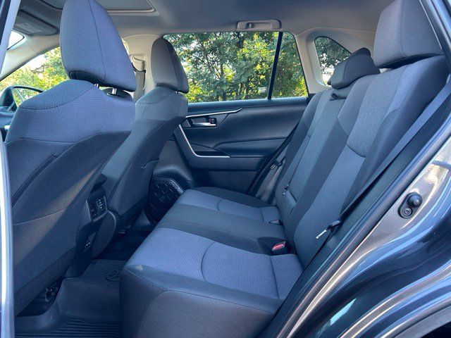 Used 2024 Toyota RAV4 XLE w/ Convenience Package AWD/4WD image 31
