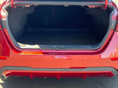 Certified 2022 Nissan Sentra SV image 4