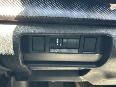 Used 2025 Subaru Crosstrek 2.0i Premium AWD/4WD image 29