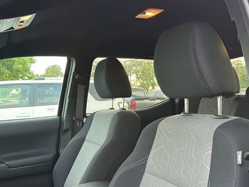 Used 2023 Toyota Tacoma TRD Sport w/ Technology Package image 12