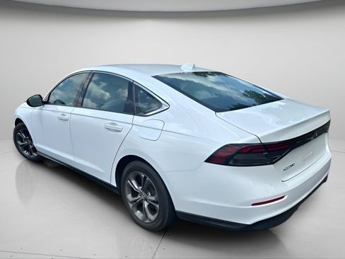 Used 2023 Honda Accord EX image 8