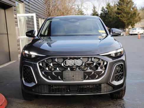 Used 2025 Audi Q5 Premium image 4
