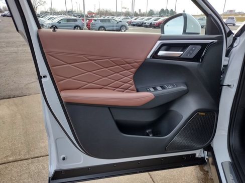 New 2026 Mitsubishi Outlander SEL AWD/4WD image 30