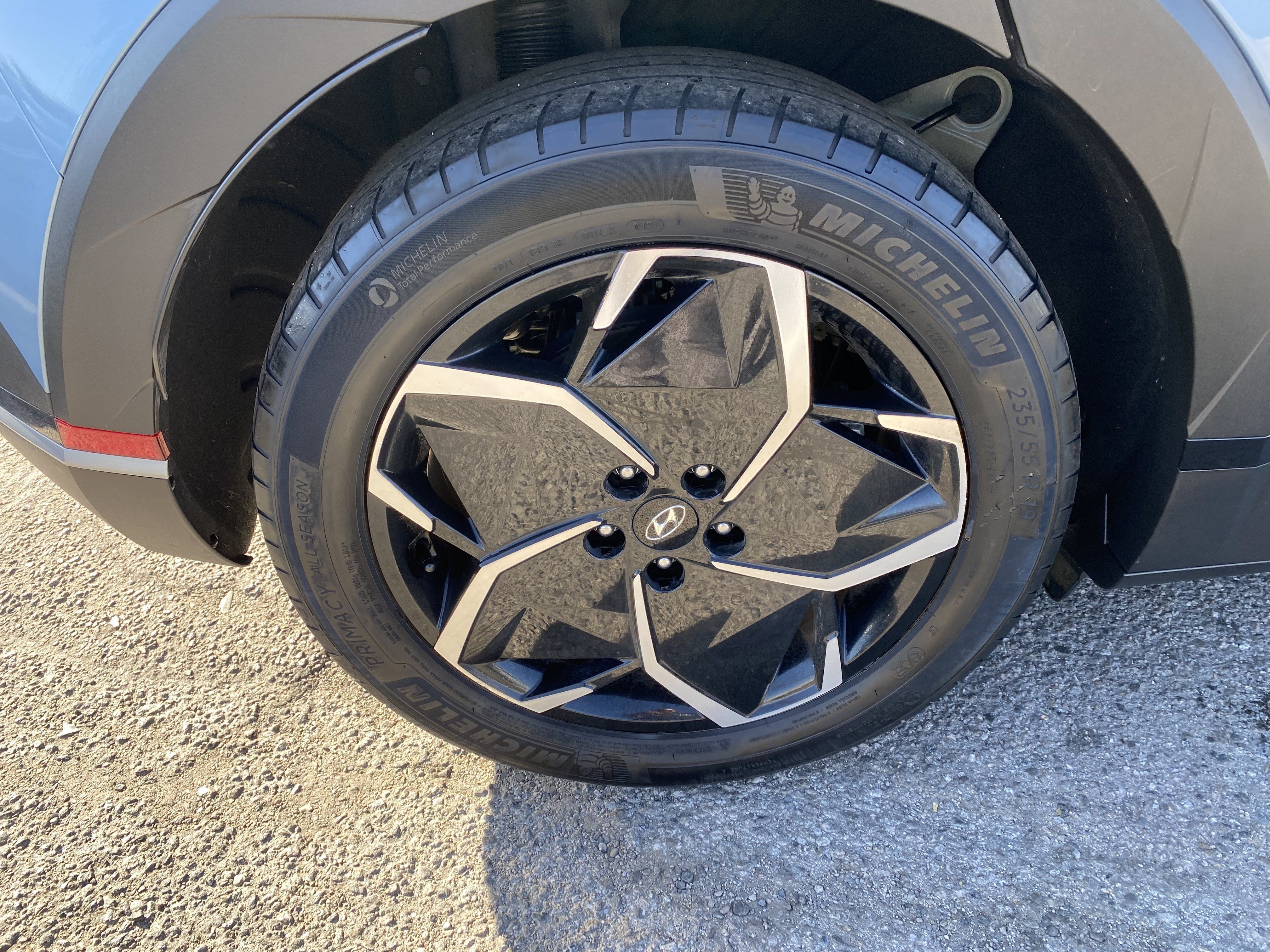 Used 2024 Hyundai Ioniq 5 SE RWD image 9