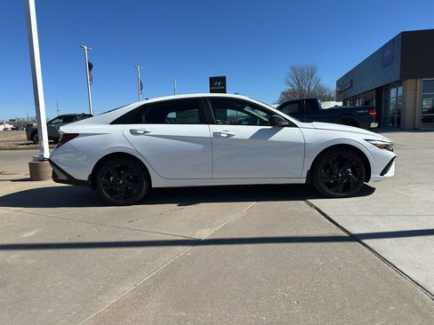 New 2026 Hyundai Elantra Sport image 7