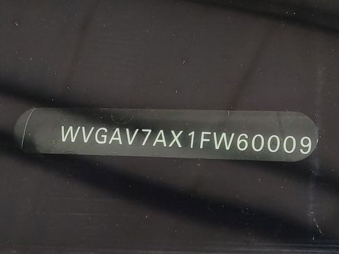 Used 2015 Volkswagen Tiguan SEL FWD image 33