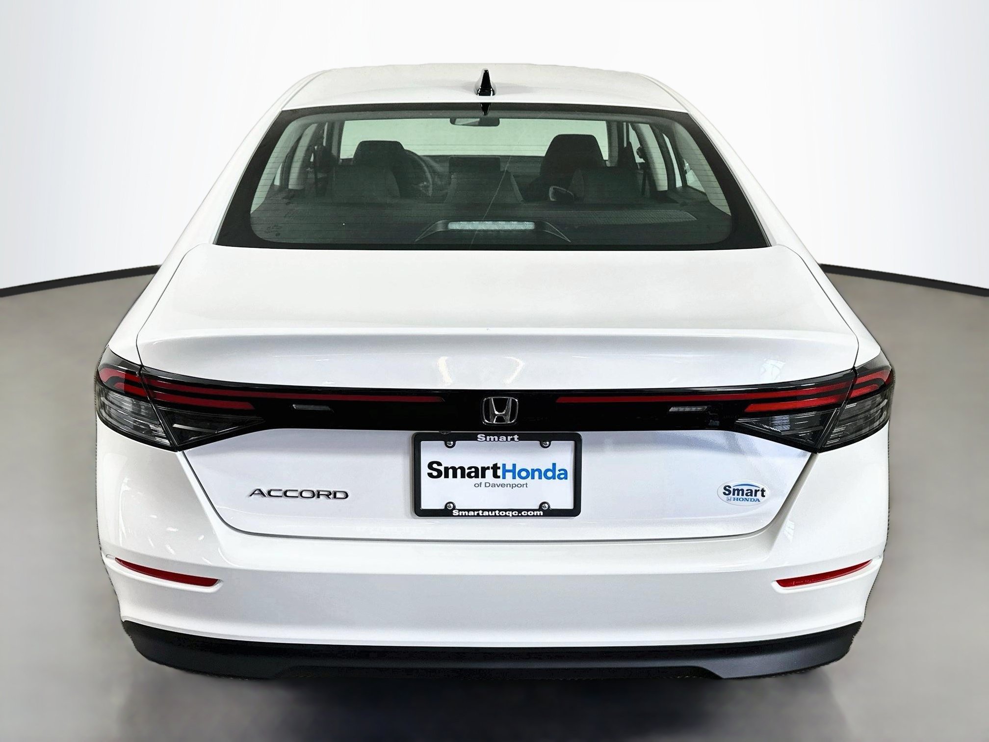 Used 2025 Honda Accord SE image 6