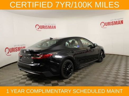 Used 2025 Toyota Camry SE FWD image 7