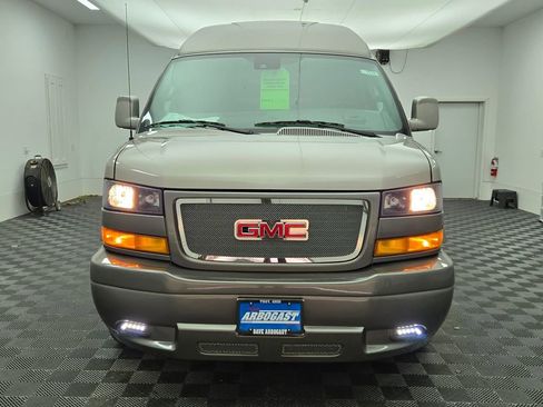 New 2025 GMC Savana 2500 w/ Driver Convenience Package image 17