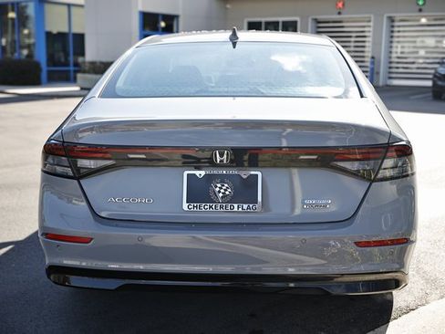 Used 2025 Honda Accord Touring image 7