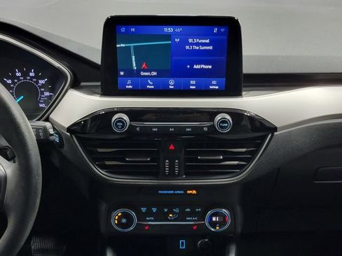 Used 2020 Ford Escape SE image 19