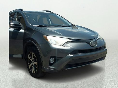 Used 2018 Toyota RAV4 XLE FWD image 8