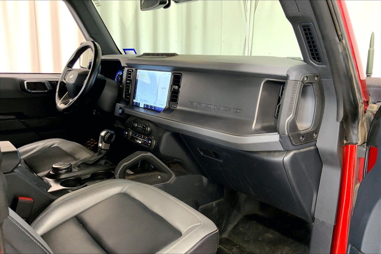 Used 2024 Ford Bronco Big Bend w/ Sasquatch Package AWD/4WD image 28