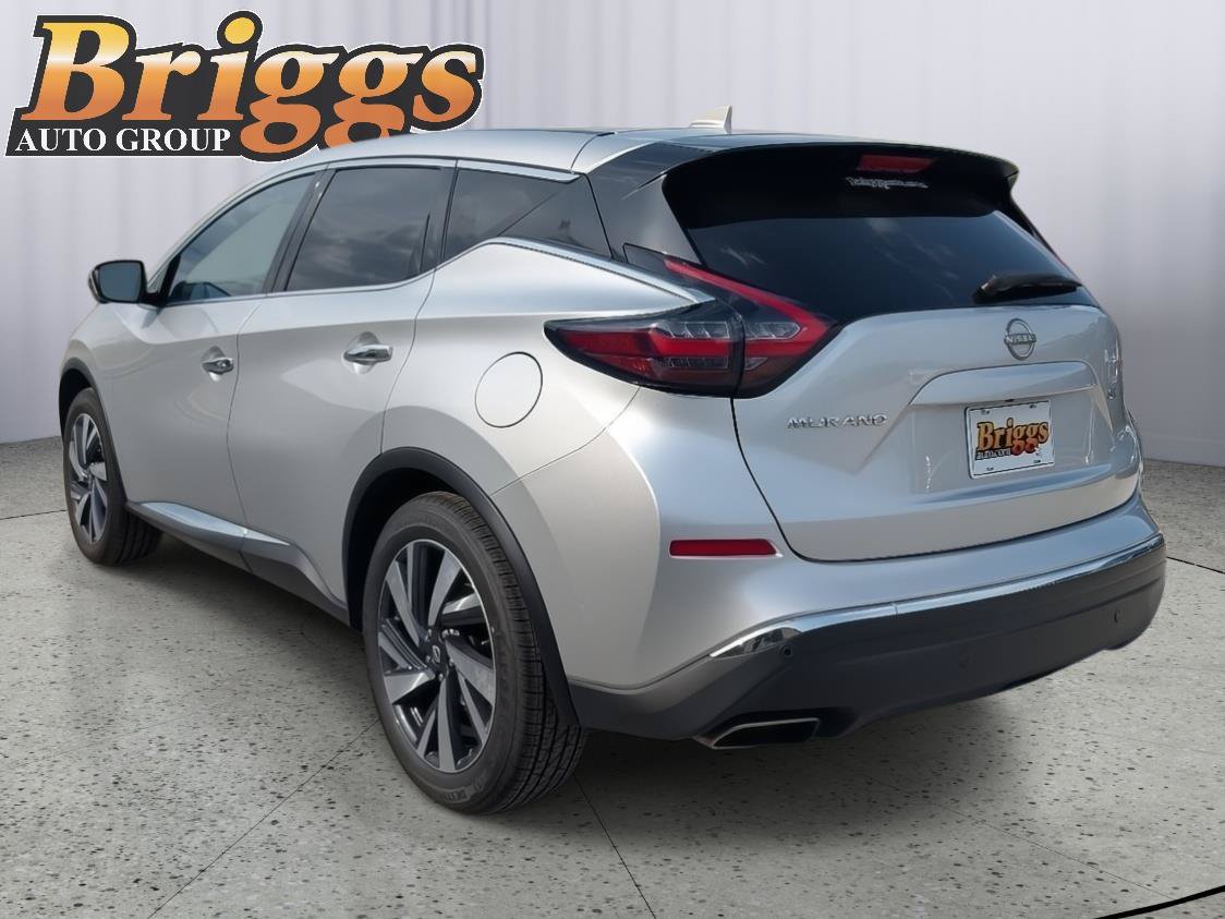 Used 2024 Nissan Murano SL w/ Cargo Package FWD image 3