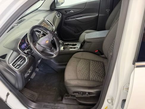 Used 2019 Chevrolet Equinox LT FWD image 16