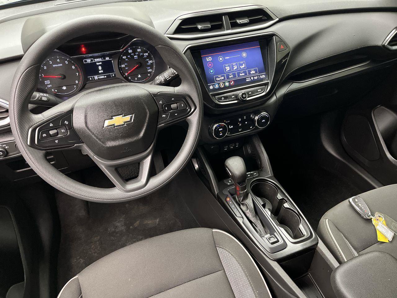 Used 2022 Chevrolet TrailBlazer LT w/ Convenience Package AWD/4WD image 12