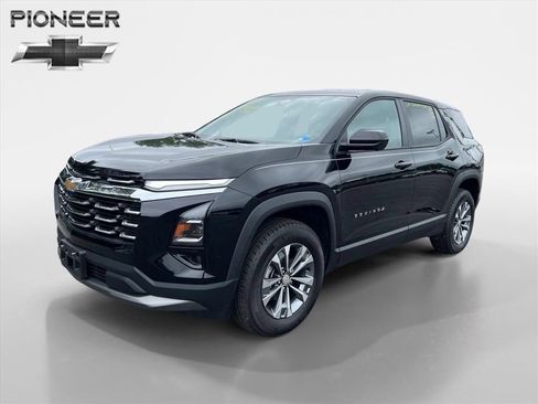 Used 2026 Chevrolet Equinox LT w/ Safety and Technology Package AWD/4WD image 1
