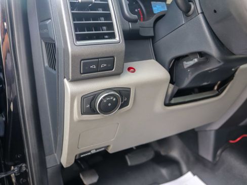 Used 2022 Ford F550 4x4 Regular Cab Super Duty w/ Power Equipment Group image 24