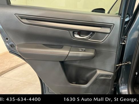 Used 2025 Honda CR-V Sport image 18