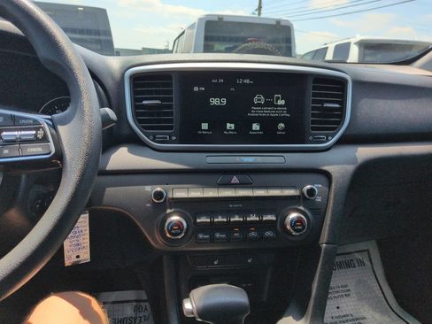 Used 2020 Kia Sportage LX w/ LX Popular Package AWD/4WD image 17