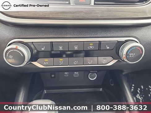 Certified 2023 Nissan Altima 2.5 SV w/ SV Premium Package FWD image 16