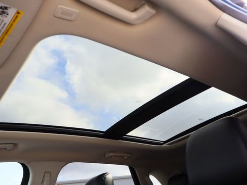 Used 2021 Ford Edge Titanium w/ Equipment Group 301A image 21