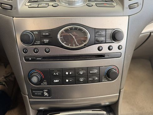 Used 2015 INFINITI Q40 AWD w/ Navigation Package image 14