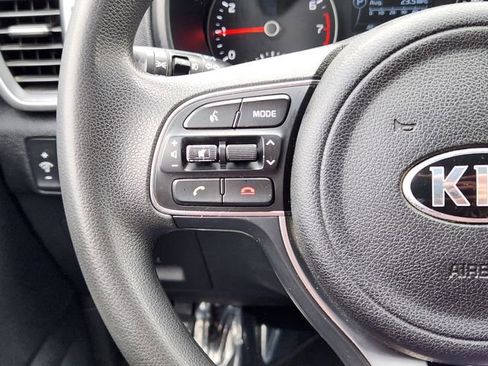 Used 2017 Kia Sportage LX AWD/4WD image 18