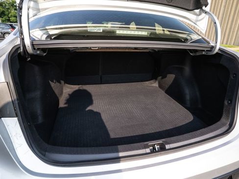 Used 2024 Toyota Corolla SE image 33