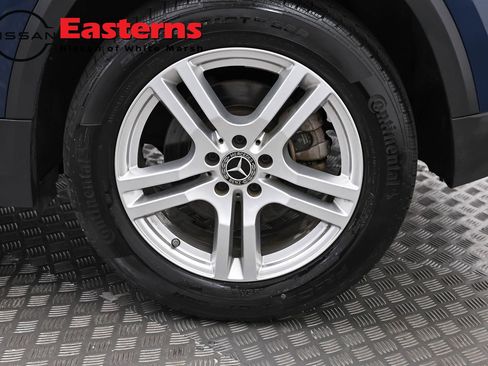 Used 2023 Mercedes-Benz GLA 250 4MATIC w/ Premium Package image 33