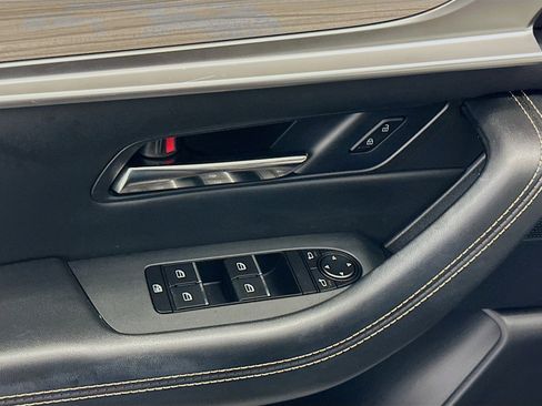 Used 2024 MAZDA CX-90 Plug-In Hybrid w/ Premium Pkg image 15