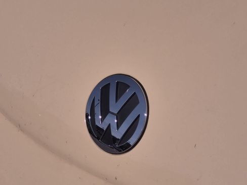 Used 2008 Volkswagen Beetle S FWD image 13