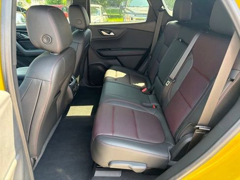 Used 2022 Chevrolet Blazer RS w/ Enhanced Convenience Package AWD/4WD image 17