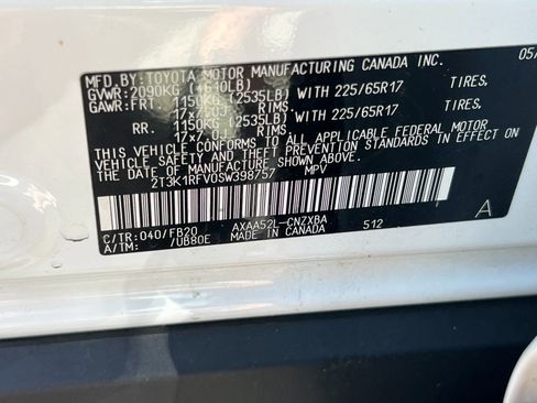 Used 2025 Toyota RAV4 LE image 27