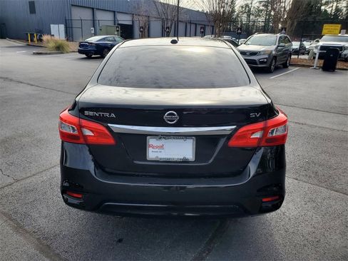 Used 2018 Nissan Sentra SV image 5