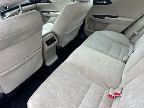 Used 2015 Honda Accord EX image 15