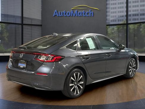 Used 2024 Honda Civic EX-L image 10