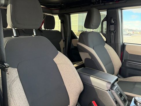 Used 2025 Ford Bronco Big Bend image 13