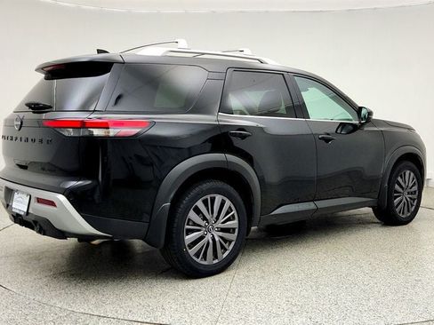 Used 2023 Nissan Pathfinder SL w/ SL Premium Package AWD/4WD image 5