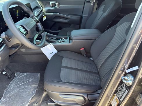 New 2026 Kia Sorento LX FWD image 10