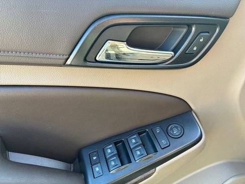 Used 2016 Chevrolet Tahoe LS RWD image 11