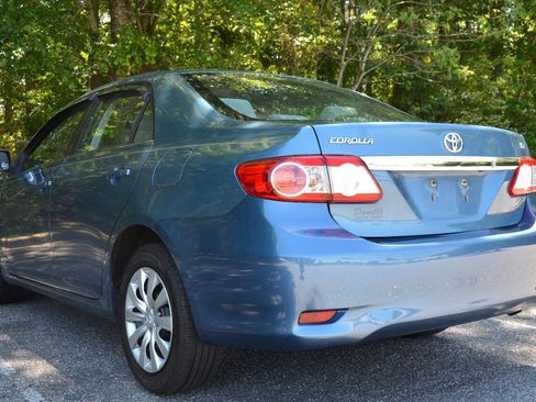 Used 2013 Toyota Corolla LE FWD image 7