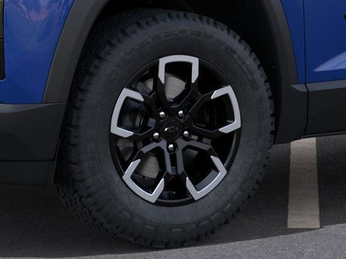 New 2026 Chevrolet Equinox ACTIV w/ Safety and Technology Package image 9