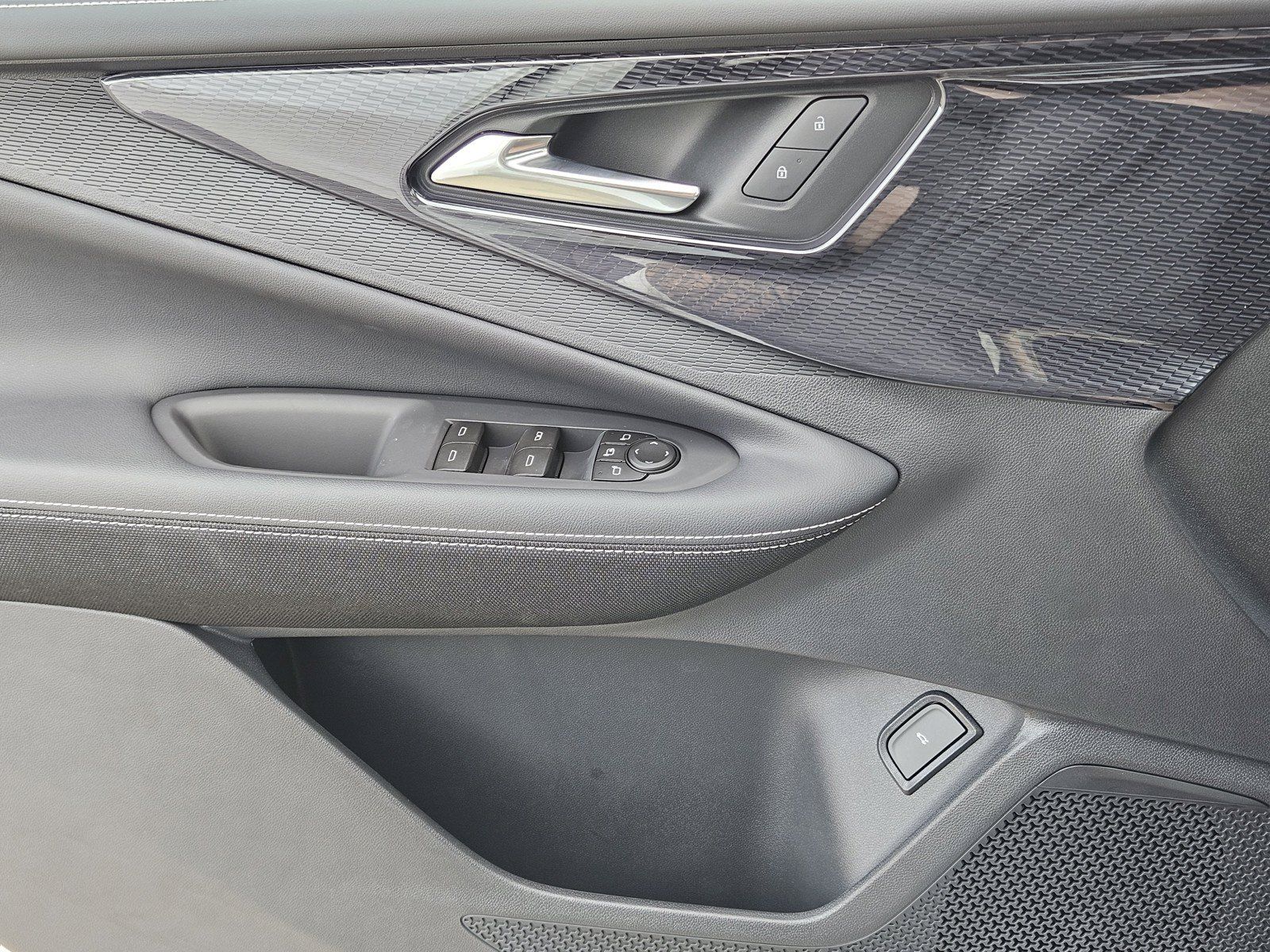 New 2026 Chevrolet Blazer EV LT FWD image 16